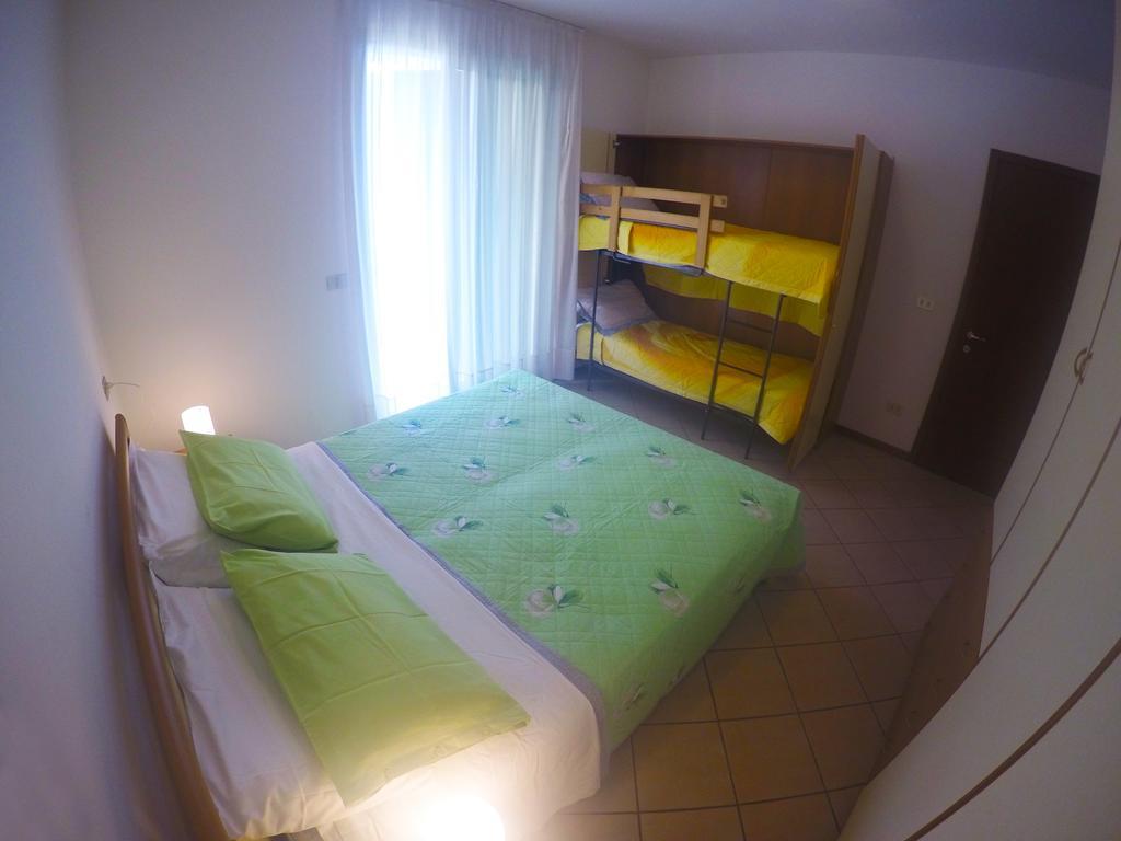 Residence Soleil - Agenzia Cocal Caorle Szoba fotó