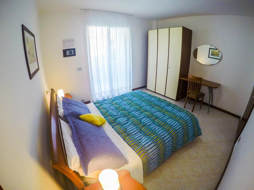 Residence Soleil - Agenzia Cocal Caorle Szoba fotó